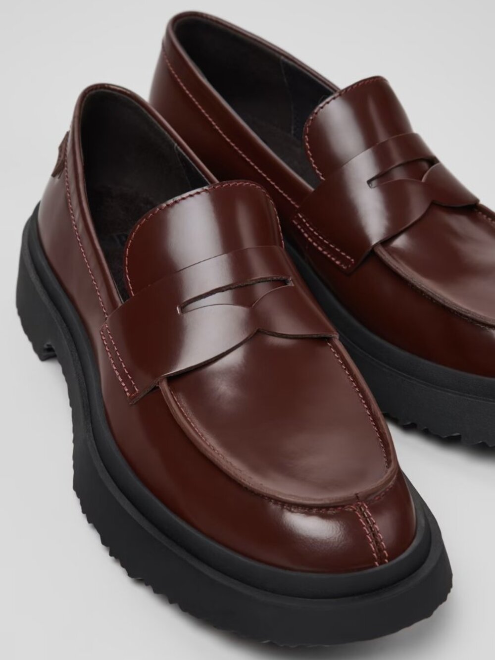 NWOT Camper Walden Burgundy Leather Moccasins/Loafers Size EU 40/US 9